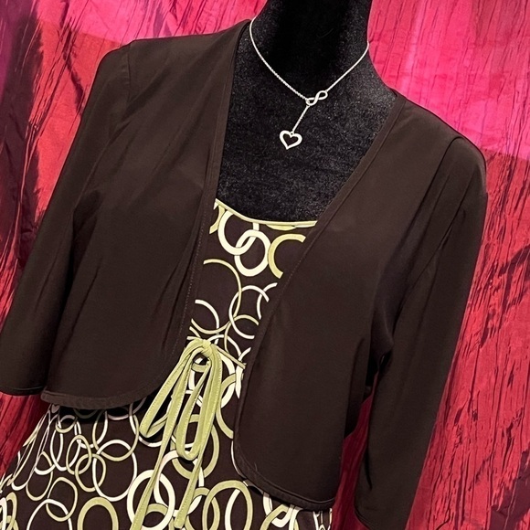 Studio I Dress (two Pieces) - Picture 5 of 9